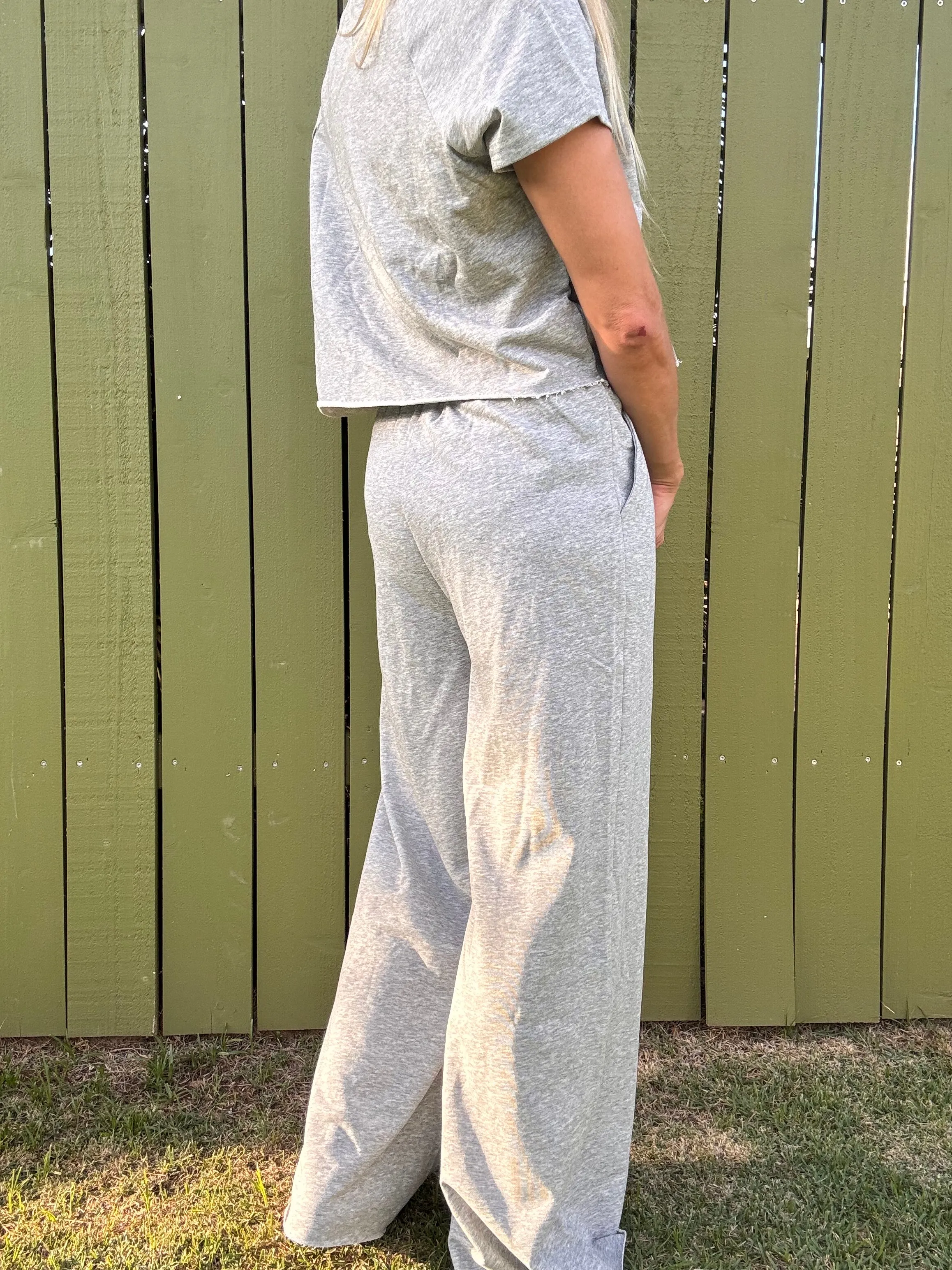Everyday Essential Wide-Leg Pant